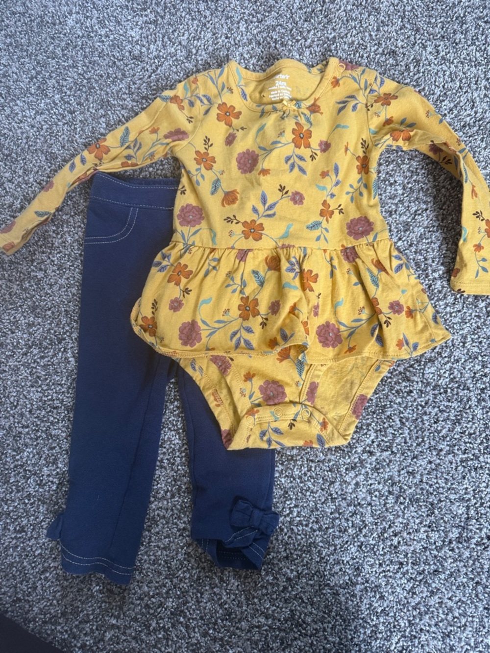 Carter's Baby Toddler Girl Yellow Floral Long-Sleeve Bodysuit &Navy Leggings 24m